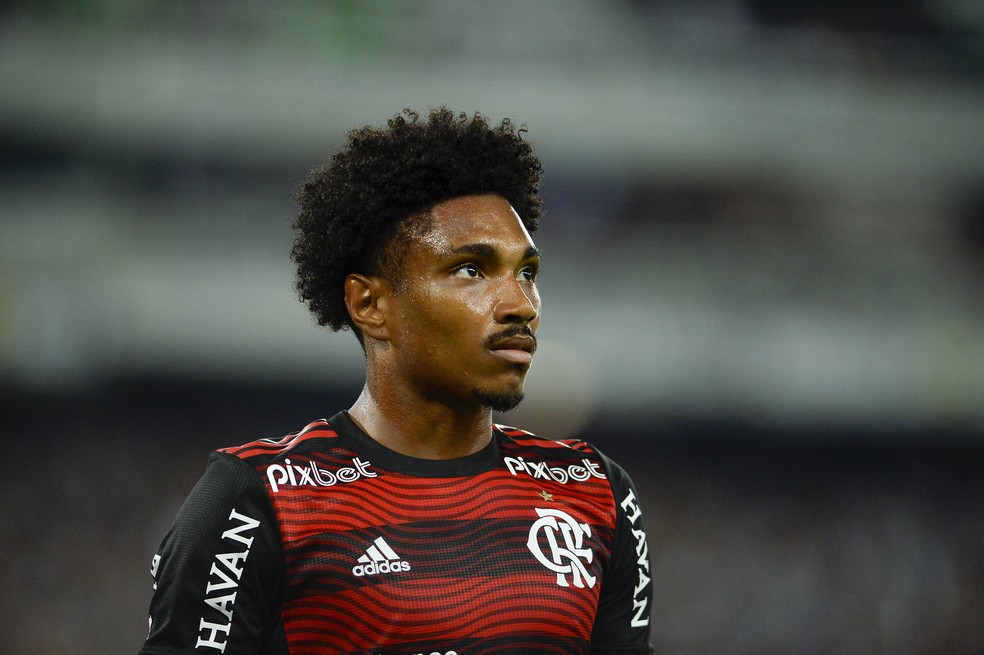 Vitinho deixa o Flamengo para jogar na Arábia Saudita — Foto: Marcelo Cortes/Flamengo