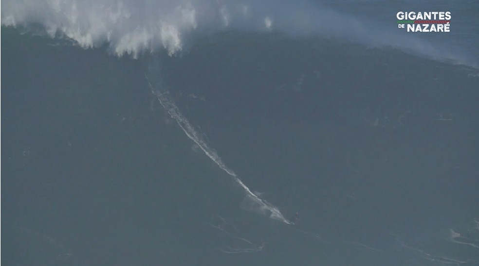Brasileiros Pegam Ondas Gigantes E Podem Bater Recorde Mundial Em Nazare Surfe Ge