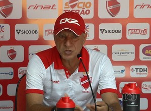 Márcio Fernandes, técnico do Vila Nova (Foto: Reprodução/TV Anhanguera)