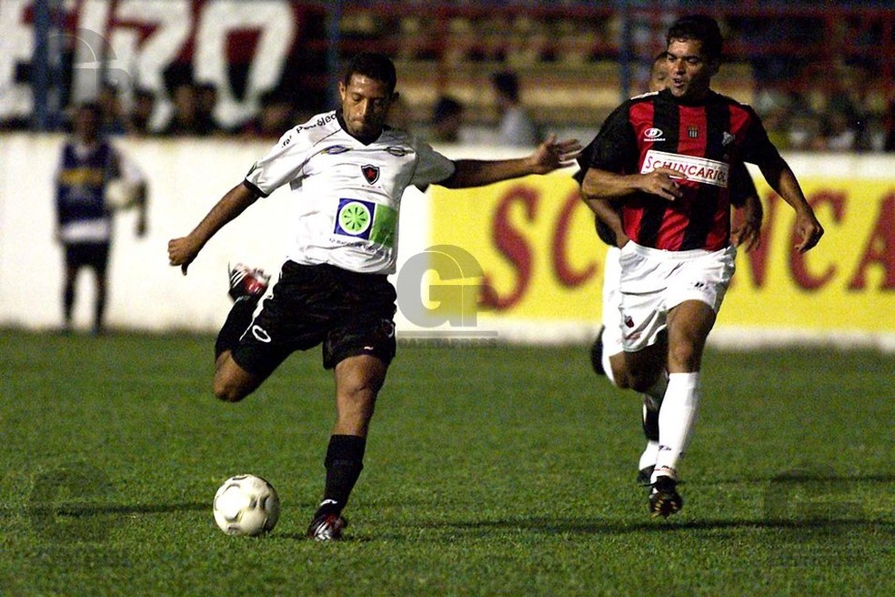 Botafogo-PB enfrentou Ituano na temporada 2003, no quadrangular final da Série C daquele ano — Foto: Gazeta Press