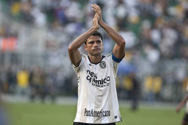 Ex-zagueiro do Corinthians assume cargo de assessor de investimentos e sócio em empresa bilionária