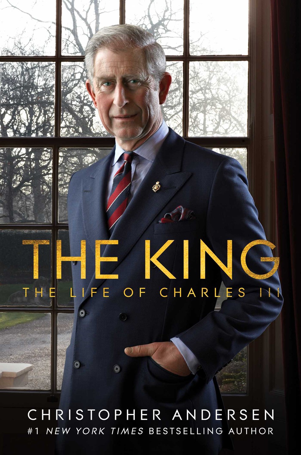 A capa do novo livro sobre a vida do Rei Charles III — Foto: Divulgação