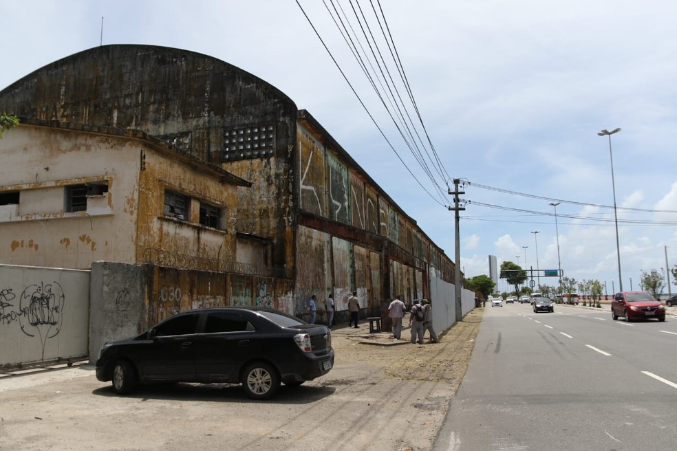 Armazém no Cais José Estelita antes da demolição para a implantação do Projeto Novo Recife — Foto: Marlon Costa/Pernambuco Press