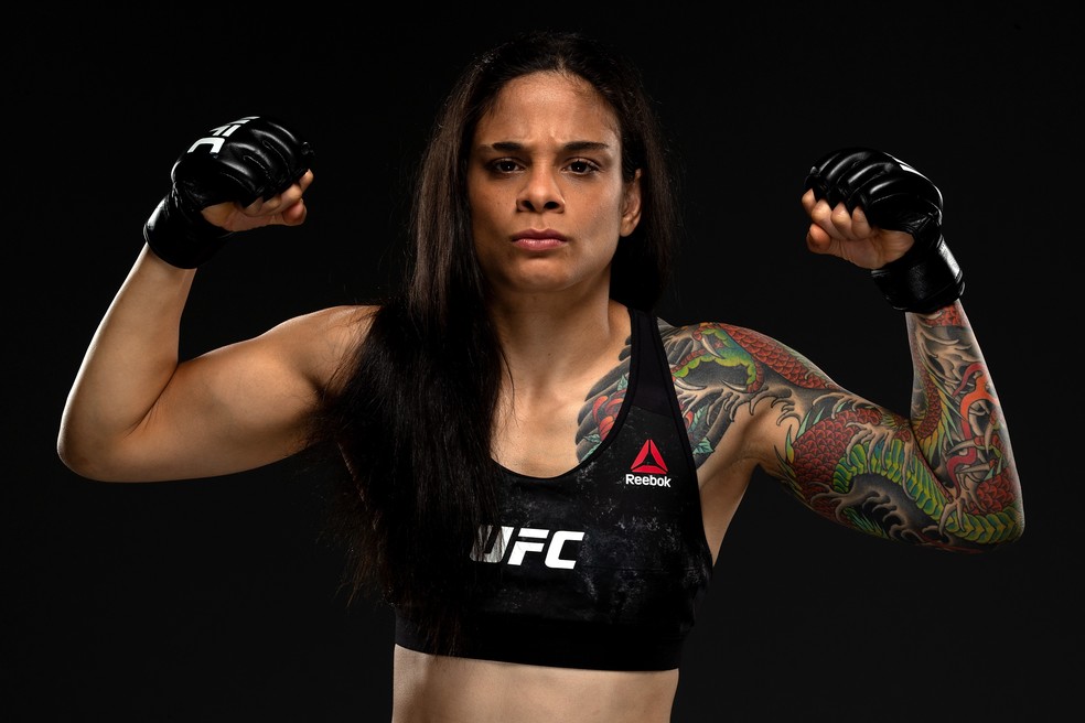 Livinha Souza fará sua quarta luta no UFC no dia 15 de agosto — Foto: Getty Images