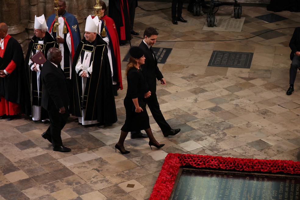Primeiro-ministro canadense, Justin Trudeau, ao lado de sua esposa Sophie Grégoire Trudeau — Foto: PHIL NOBLE / POOL / AFP