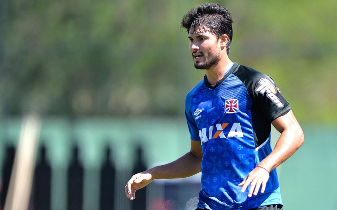 Pedro Ken aceita proposta do Coritiba e acerto está perto de ser confirmado, aguardando apenas a liberação do Cruzeiro