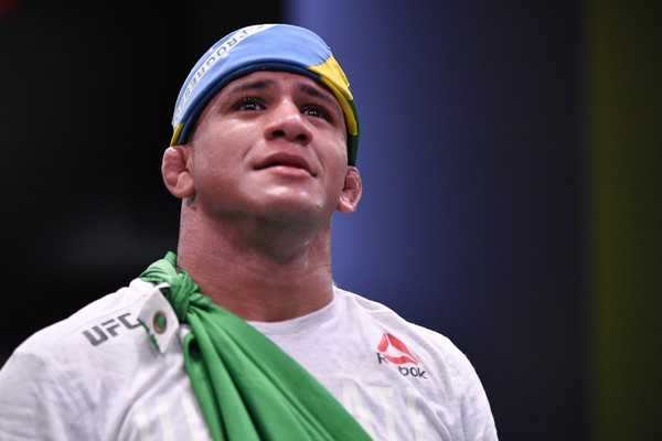 Gilbert Durinho Detona Nate Diaz Apos Provocacoes Do Americano E Um Maconheiro Pela Saco Combate Ge