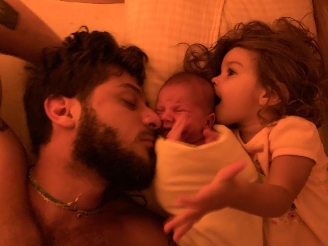 Chay e os filhos, José e Maria (Foto: Reprodução / Instagram)