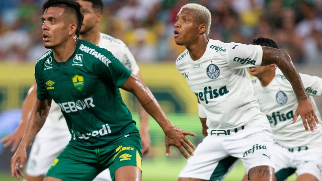 Igor Cariús e Danilo em Cuiabá x Palmeiras
