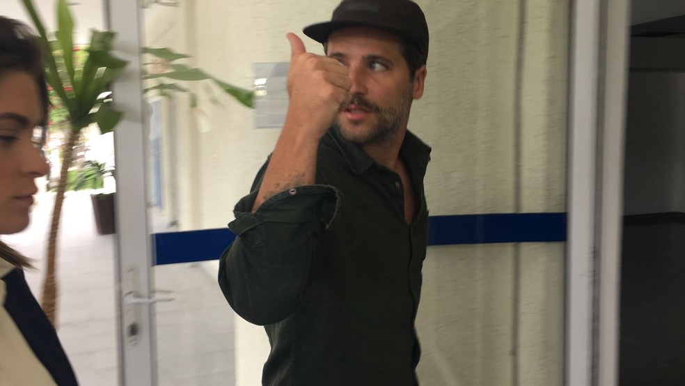 Bruno Gagliasso na Cidade da Polícia, na Zona Norte do Rio. (Foto: Fernanda Rouvenat/ G1)