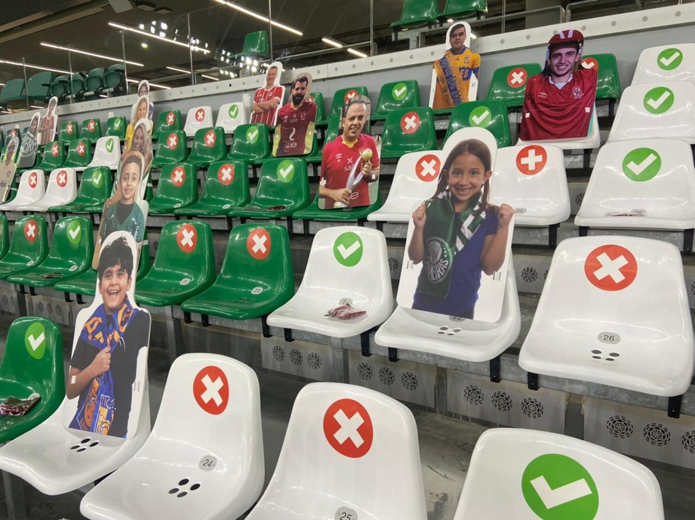 Cadeiras do estádio da Educação, em Doha — Foto: Fabrício Crepaldi