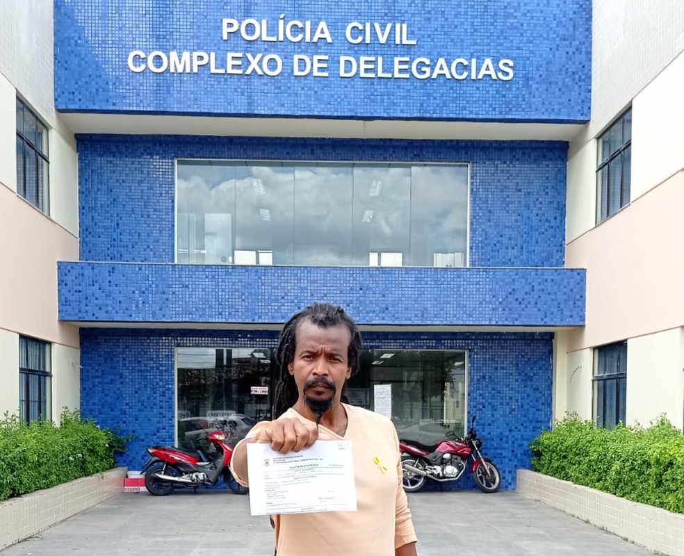 Candidato registra ocorrência após ter casa pichada com frase racista na Bahia — Foto: Divulgação