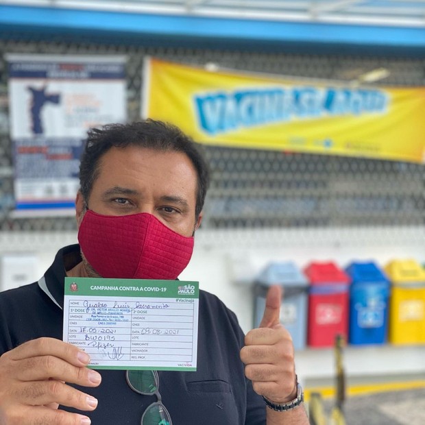 Geraldo Luís toma primeira dose da vacina contra a Covid-19 (Foto: Reprodução/Instagram)