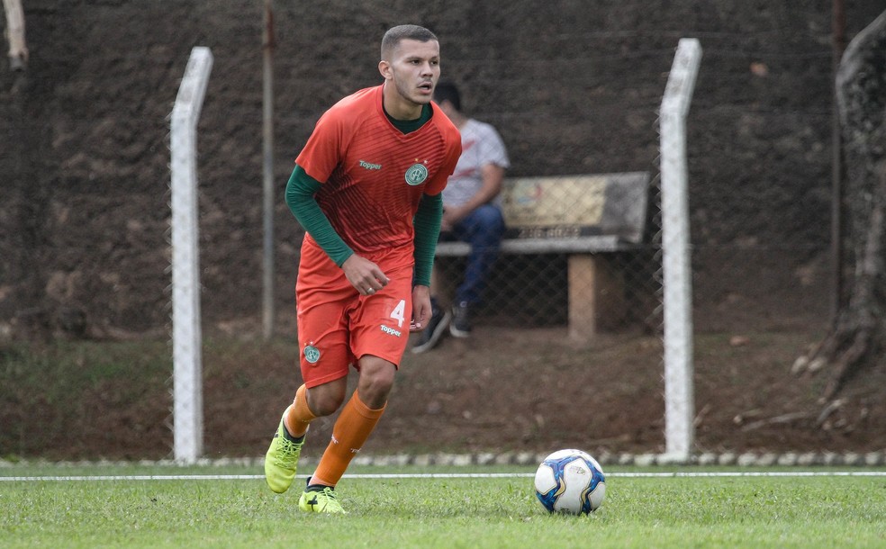 Thalisson passou pelo Guarani e estava no Coritiba — Foto: Letícia Martins / Guarani FC
