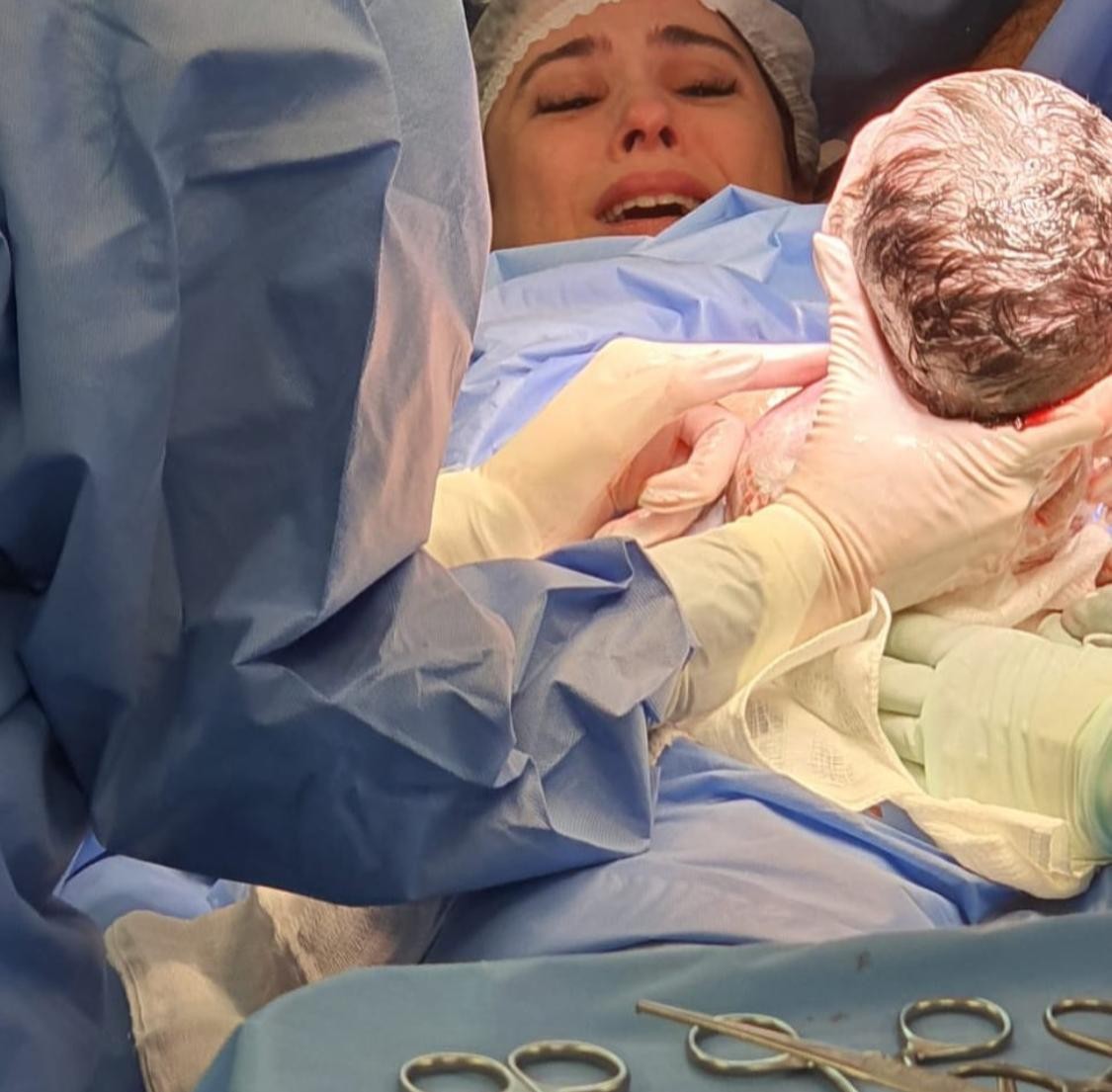Tatá Werneck postou foto do nascimento da filha (Foto: Instagram/ Reprodução)