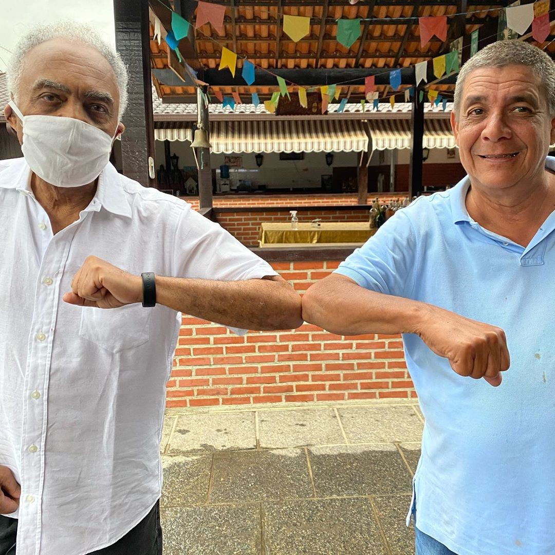 Gilberto Gil e Zeca Pagodinho se reúnem (Foto: Reprodução/Instagram)