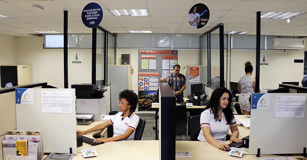 Atendimento em unidade posto de atendimento da CEB — Foto:  CEB/Divulgação