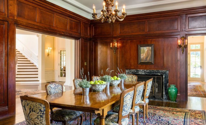 A sala de jantar com painéis de mogno (Foto: Reprodução/ Hilton & Hyland)