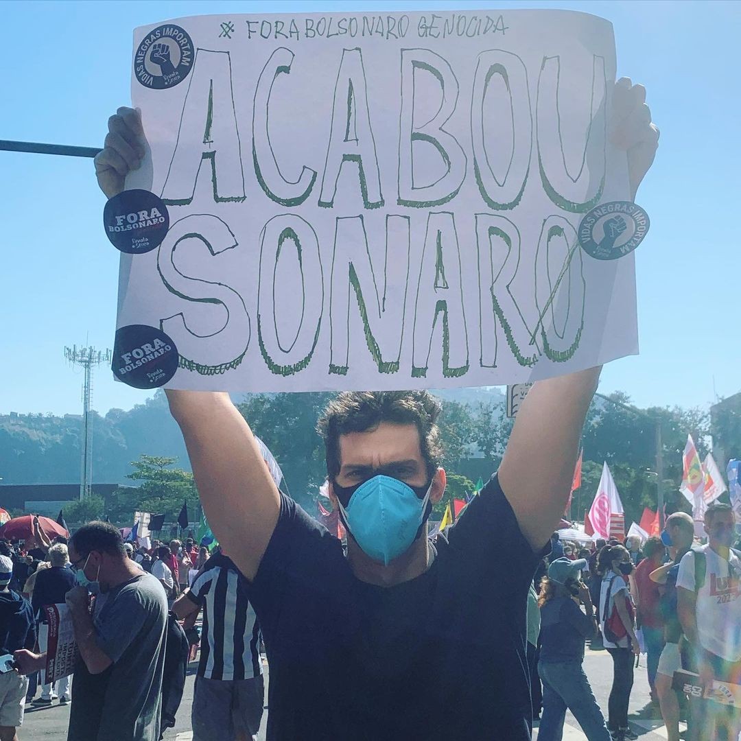 Rafael Infante vai à manifestação contra Bolsonaro (Foto: Reprodução/Instagram)