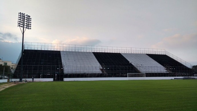 Arena Botafogo Arquibancada (Foto: Reprodução/Twitter)