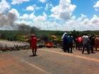 Manifestantes do MST interrompem tráfego na BR-406, na Grande Natal