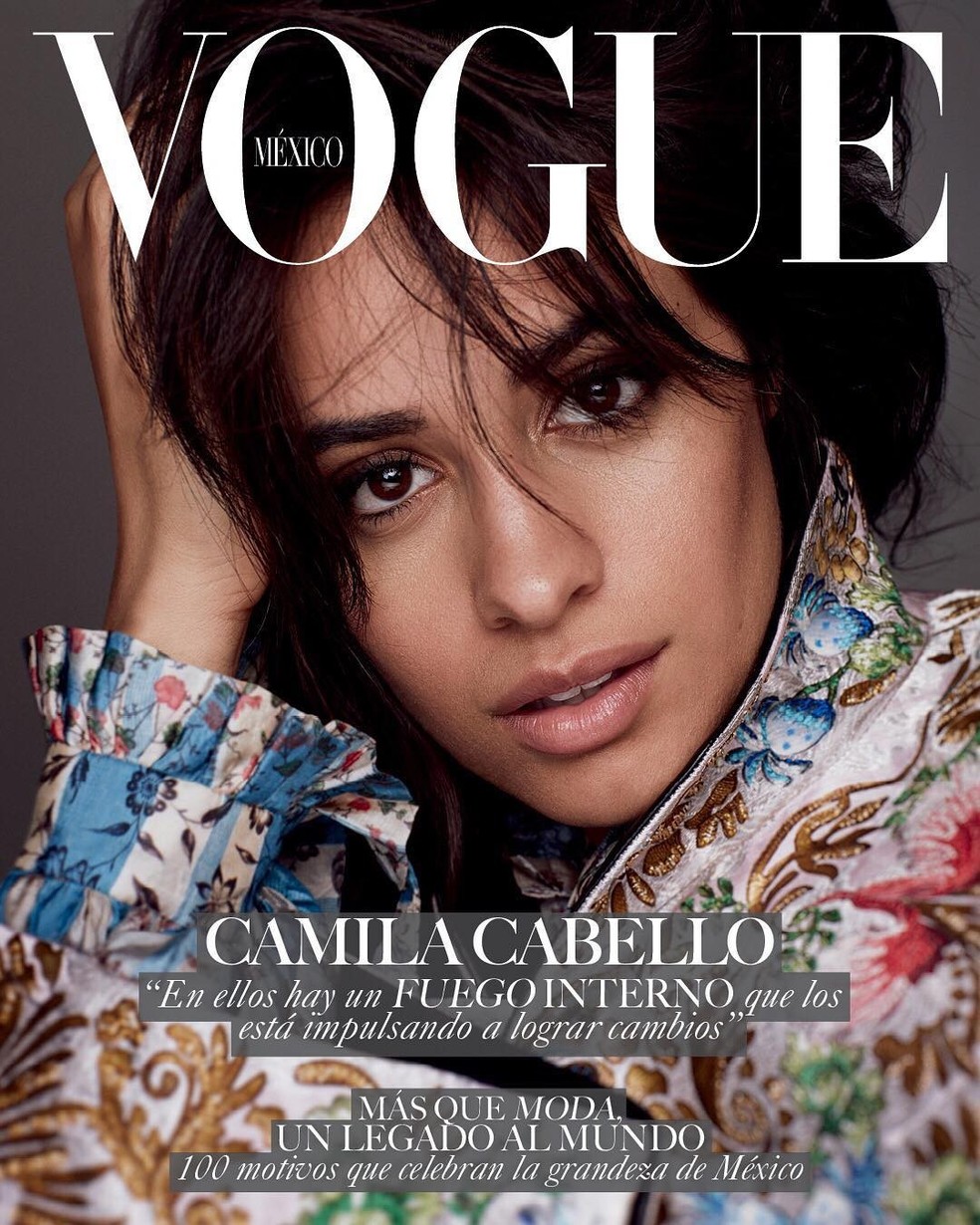 女性情報誌 Vogue Latino America 2022 Camila Cabello Camila Cabello posa de barriga à mostra para capa de revista de