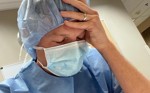 Nick Carter anuncia nascimento de terceiro filho após "pequenas complicações"