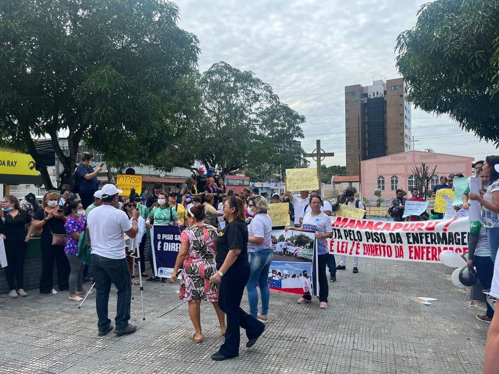 Protesto enfermagem em Manaus — Foto: Nainy Castelo Branco/Rede Amazônica