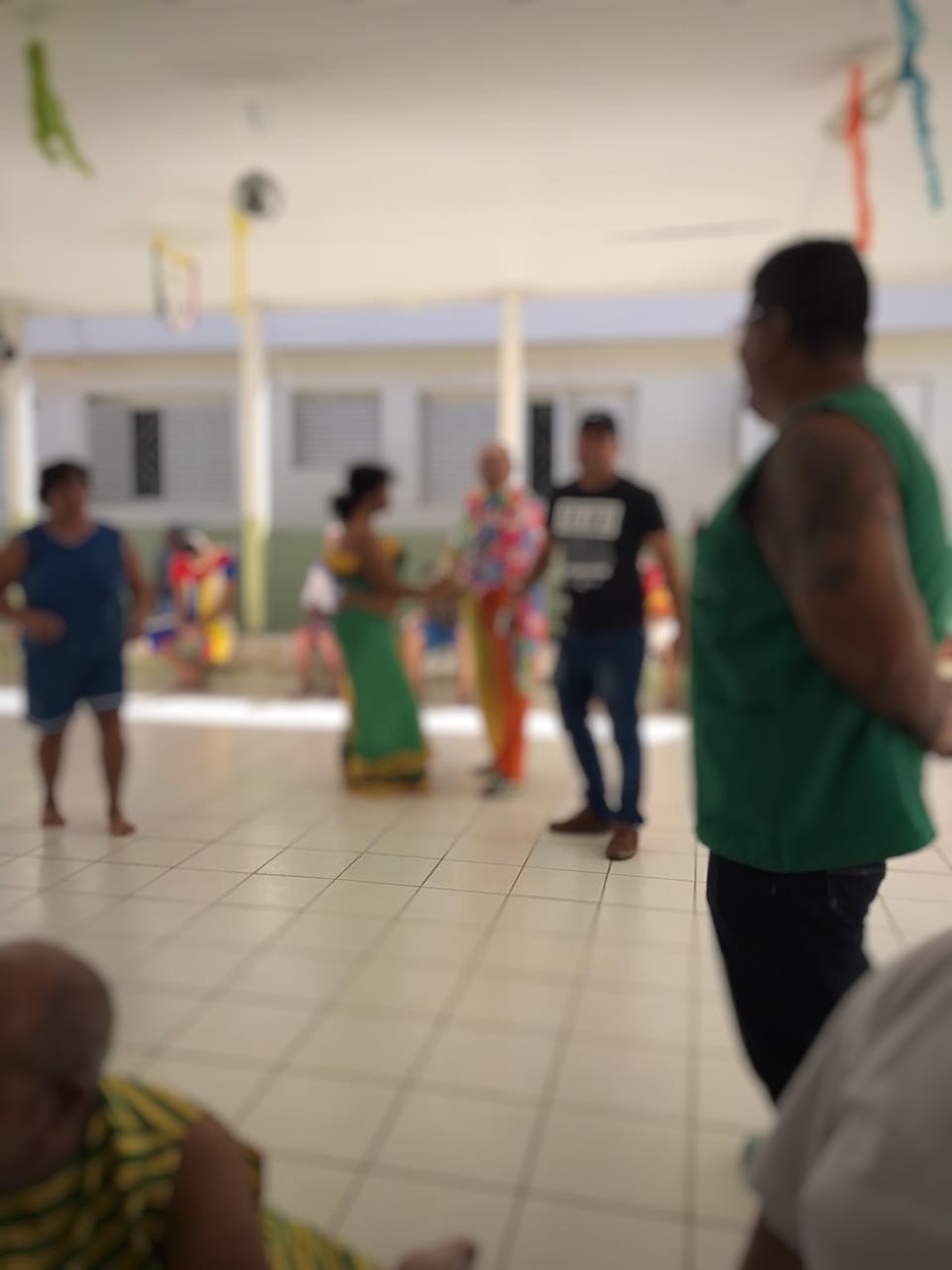 Eventos sempre ocorrem em datas comemorativas. Festa durou uma hora.  — Foto: Cláudia Mara Ribeiro/Arquivo pessoal