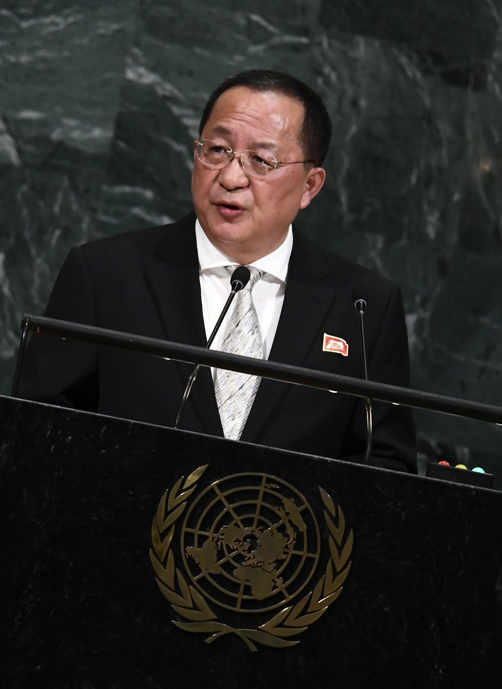 O ministro das Relações Exteriores da Coreia do Norte, Ri Yong-ho (Foto: France Presse)