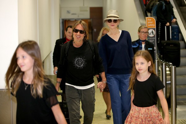 Nicole Kidman, Keith Urban e as filhas Sunday e Faith (Foto: Getty Images)