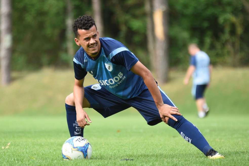 De volta ao CRB, Luidy estava no Londrina — Foto: Gustavo Oliveira/ Londrina Esporte Clube