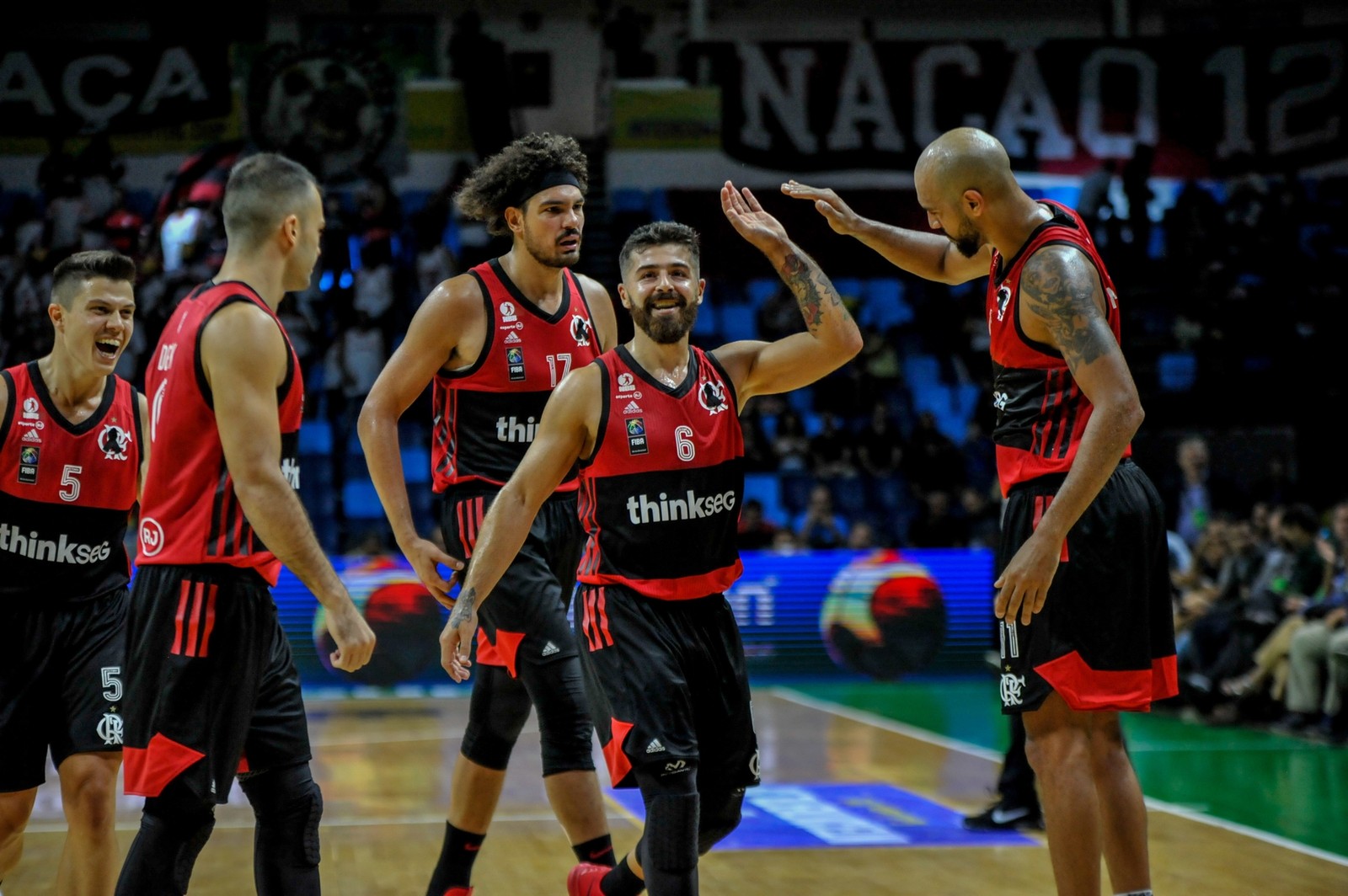 Flamengo joga por vaga na final da Champions das Américas e espera clima de Maracanã