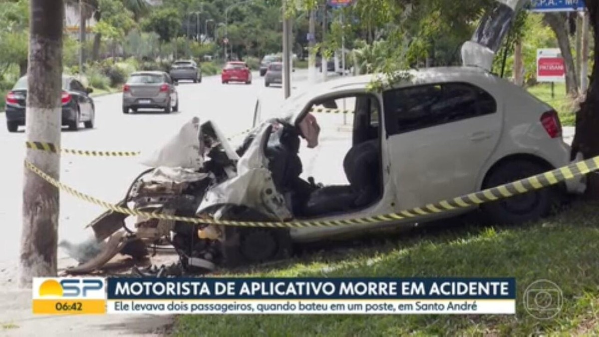 Motorista De Aplicativo Morre Após Bater Carro Em Poste Em Santo André ...