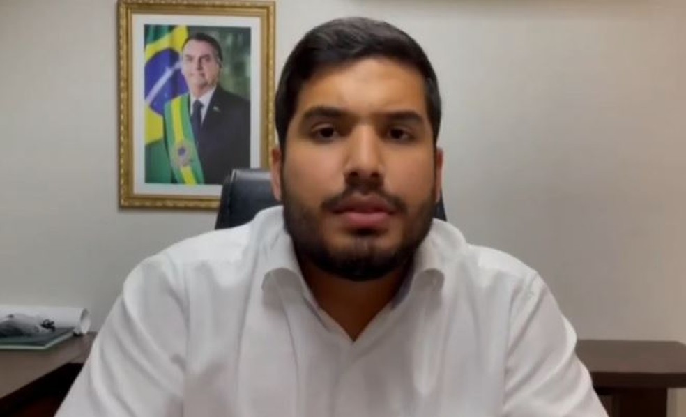 Deputado estadual cearense, André Fernandes, nega que tenha cometido nepotismo. — Foto: Reprodução