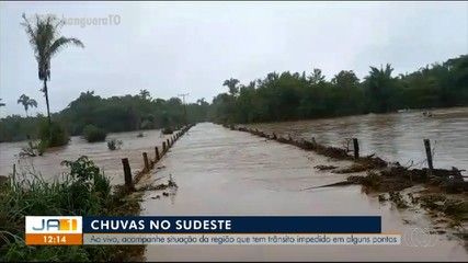 Rios transbordam e provocam bloqueios em estradas no sul do Tocantins