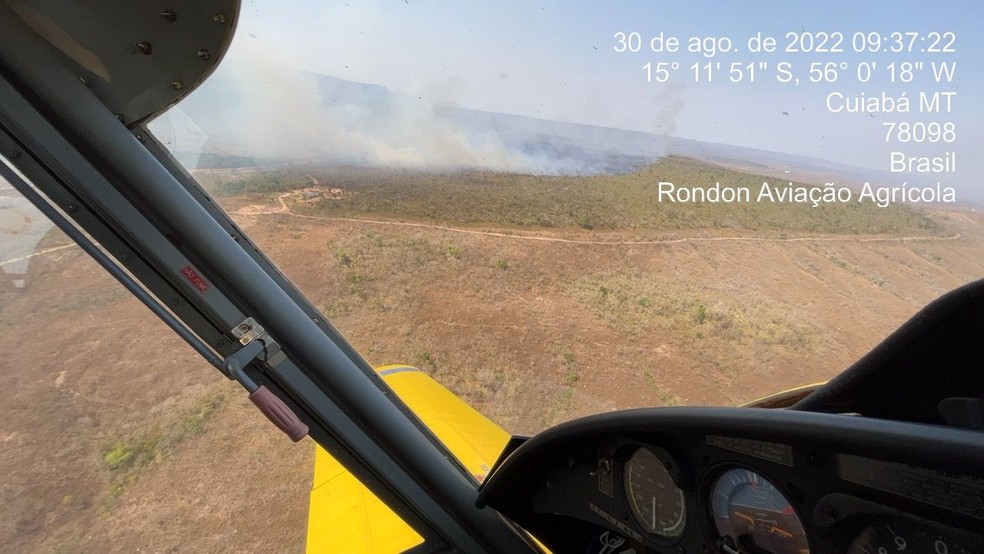 Incêndio na 'Estrada do Manso' entrou no sétimo dia.  — Foto: Corpo de Bombeiros/Cedida