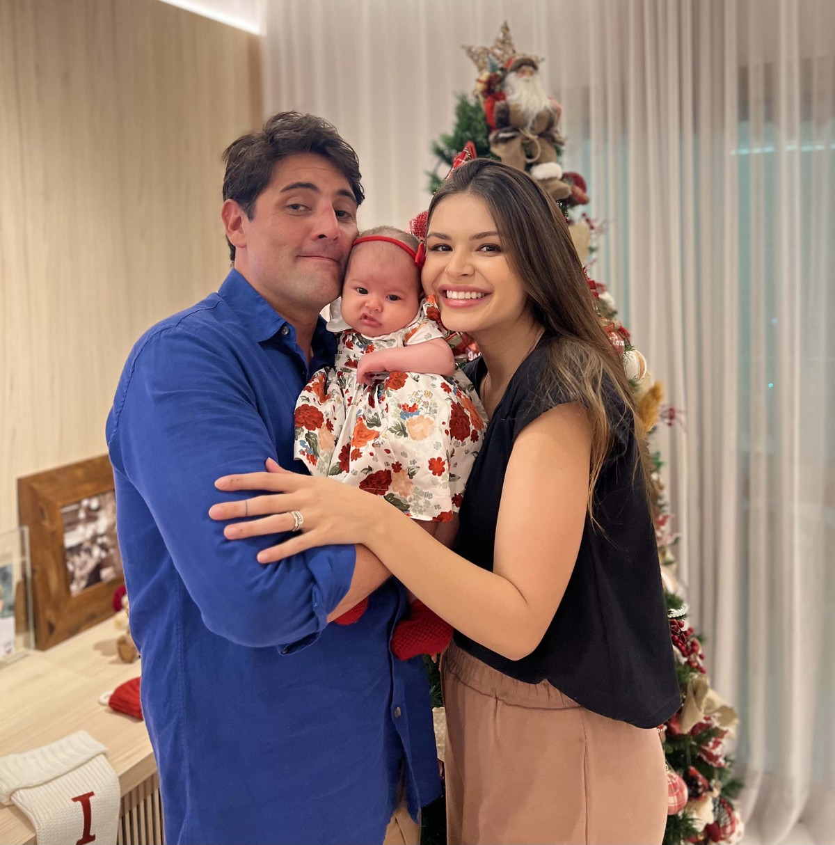 Bruno De Luca celebra primeiro natal como pai: 