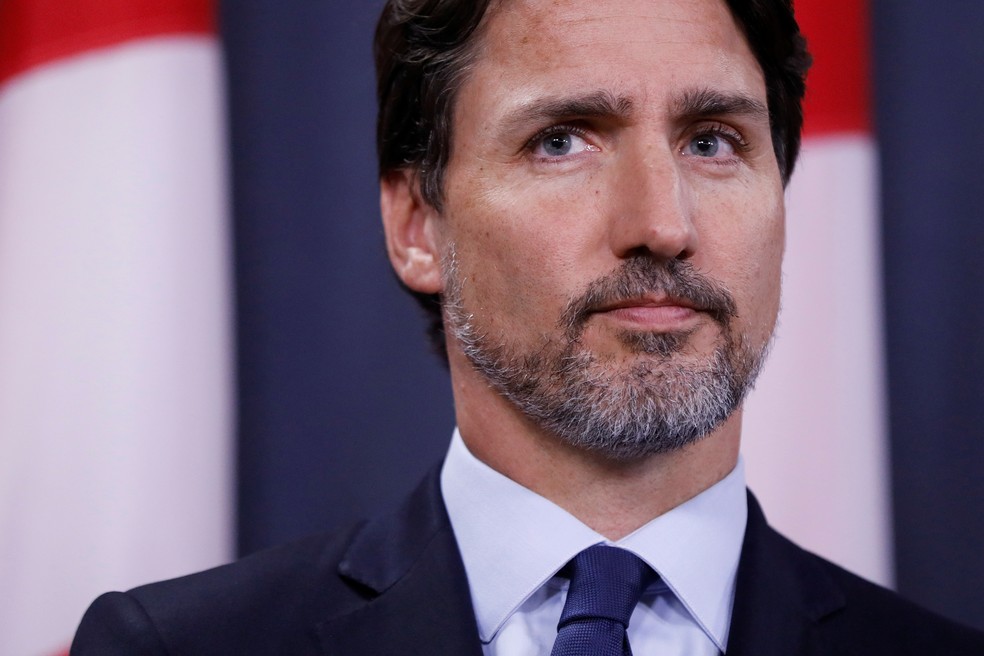 Justin Trudeau disse que inteligência aponta que avião ucraniano repleto de canadenses foi derrubado por míssil iraniano — Foto: Reuters/Blair Gable