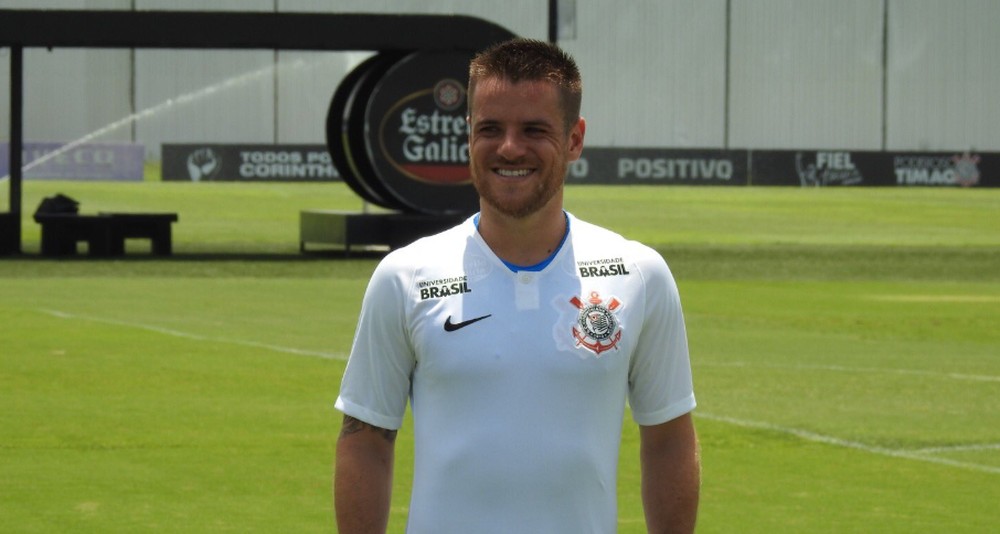 Ramiro promete entrega e diz que Corinthians fará um grande ano