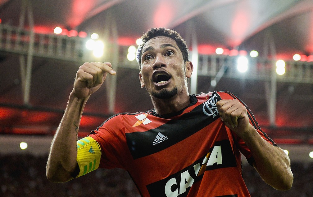 Hernane gol Flamengo final Copa do Brasil jogo Atl&eacute;tico-PR &mdash; Foto: Getty Images