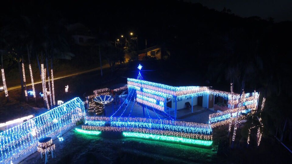 Eletricista de Blumenau demorou 17 dias para montar decoração de Natal (Foto: Almir Arthur Boos/Arquivo pessoal)