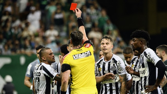 Velázquez expulso em Palmeiras x Santos