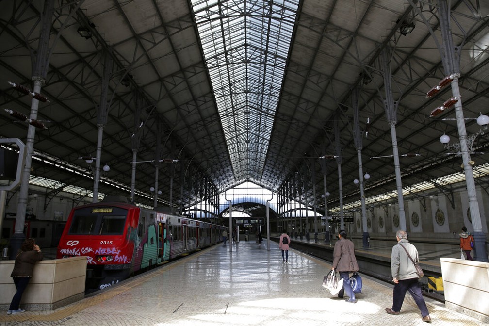 Portugal impõe quarentena a quem chegar ao país | Mundo | G1