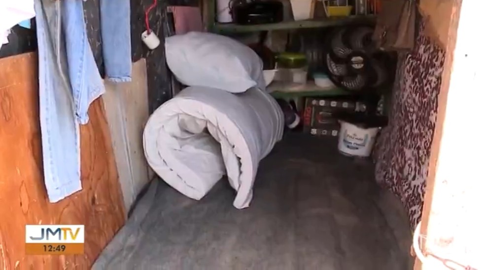 Famílias vivem em situações precárias em São Luís (MA) — Foto: Reprodução/TV Mirante