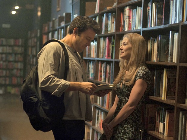 Ben Affleck e Rosamund Pike em 'Garota exemplar' (Foto: Divulgação)