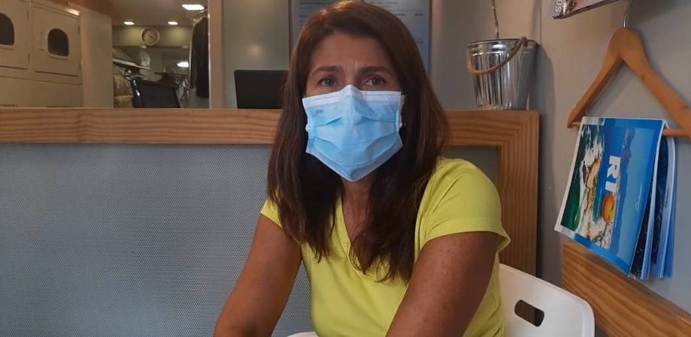 Dona de uma rede de lavanderias na Zona Sul do Rio, a empresária Cláudia Mendes acumulou dívidas ao longo da pandemia — Foto: Daniel Silveira/G1