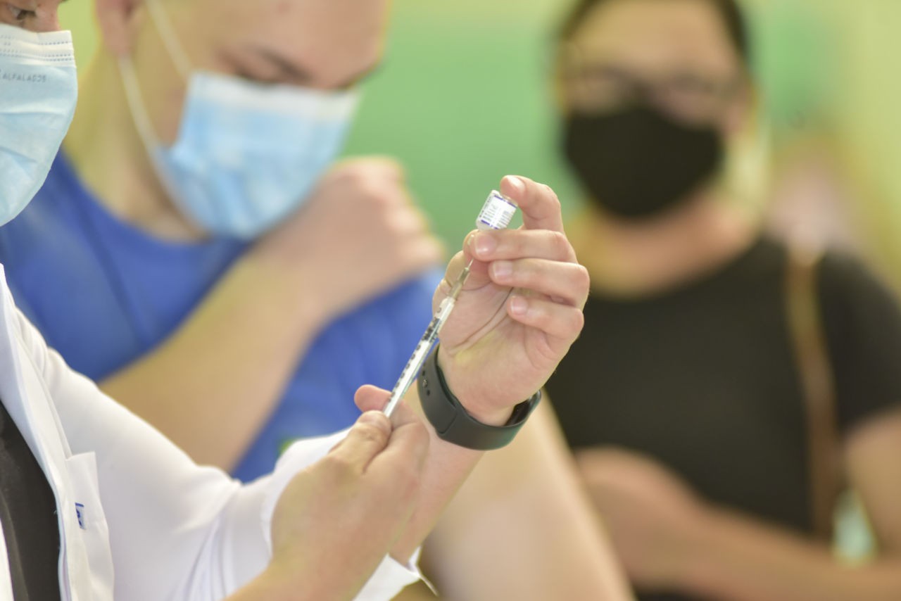 Cidades da região de Itapetininga aplicam vacinas contra a Covid neste sábado