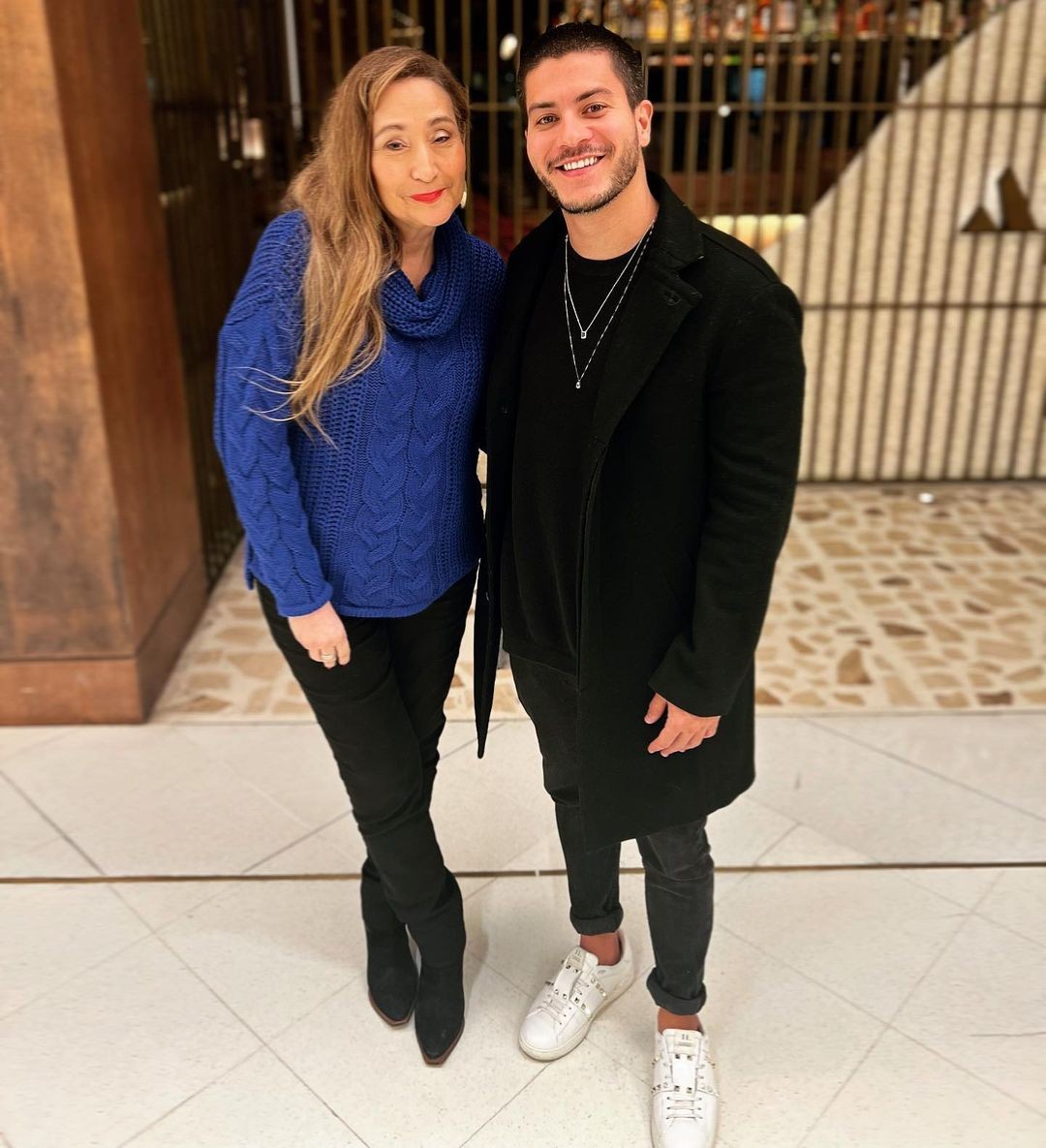 Sonia Abrão e Arthur Aguiar (Foto: Reprodução/Instagram)