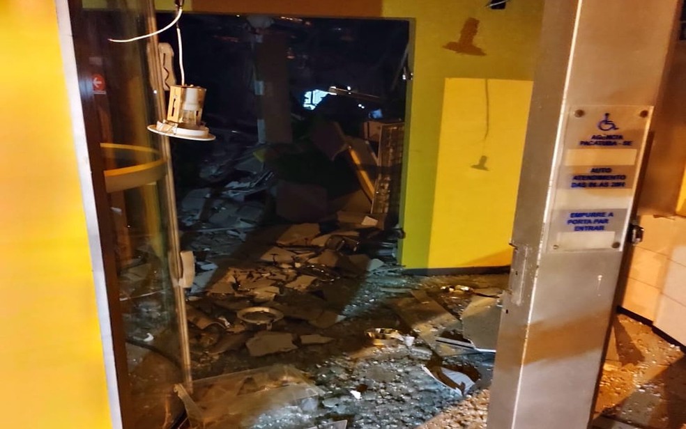 Agência bancária é explodida no município de Pacatuba (SE) — Foto: Divulgação/Polícia Militar